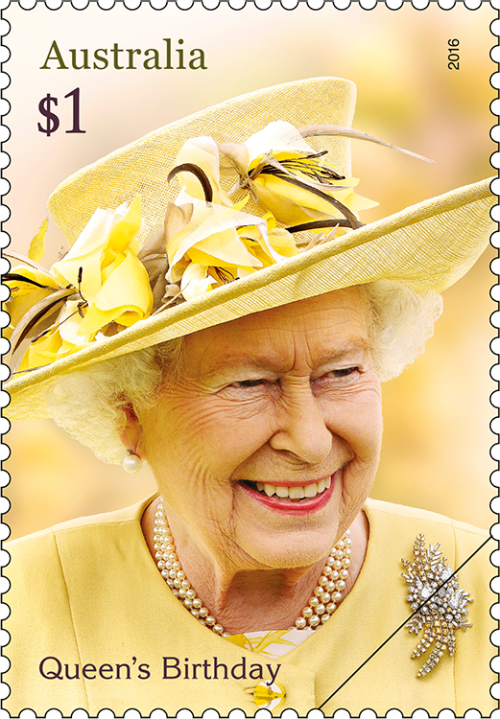 Высший свет. Галерея - Страница 19 2016-04-05_Queen's-Birthday-2016_01_The-Queen_$1.png.auspostimage.500*0.medium
